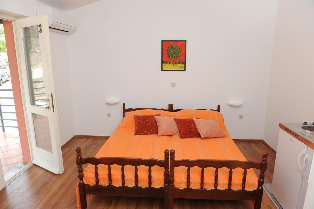 Apartments Neda Ploce  Bagian luar foto